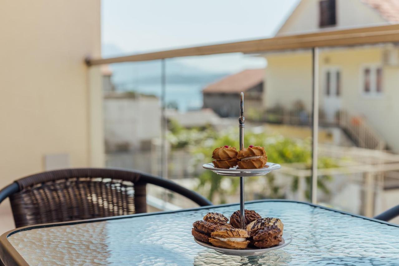 Apartments Villa Swissmonte แฮร์เซ็ก-โนวี ภายนอก รูปภาพ