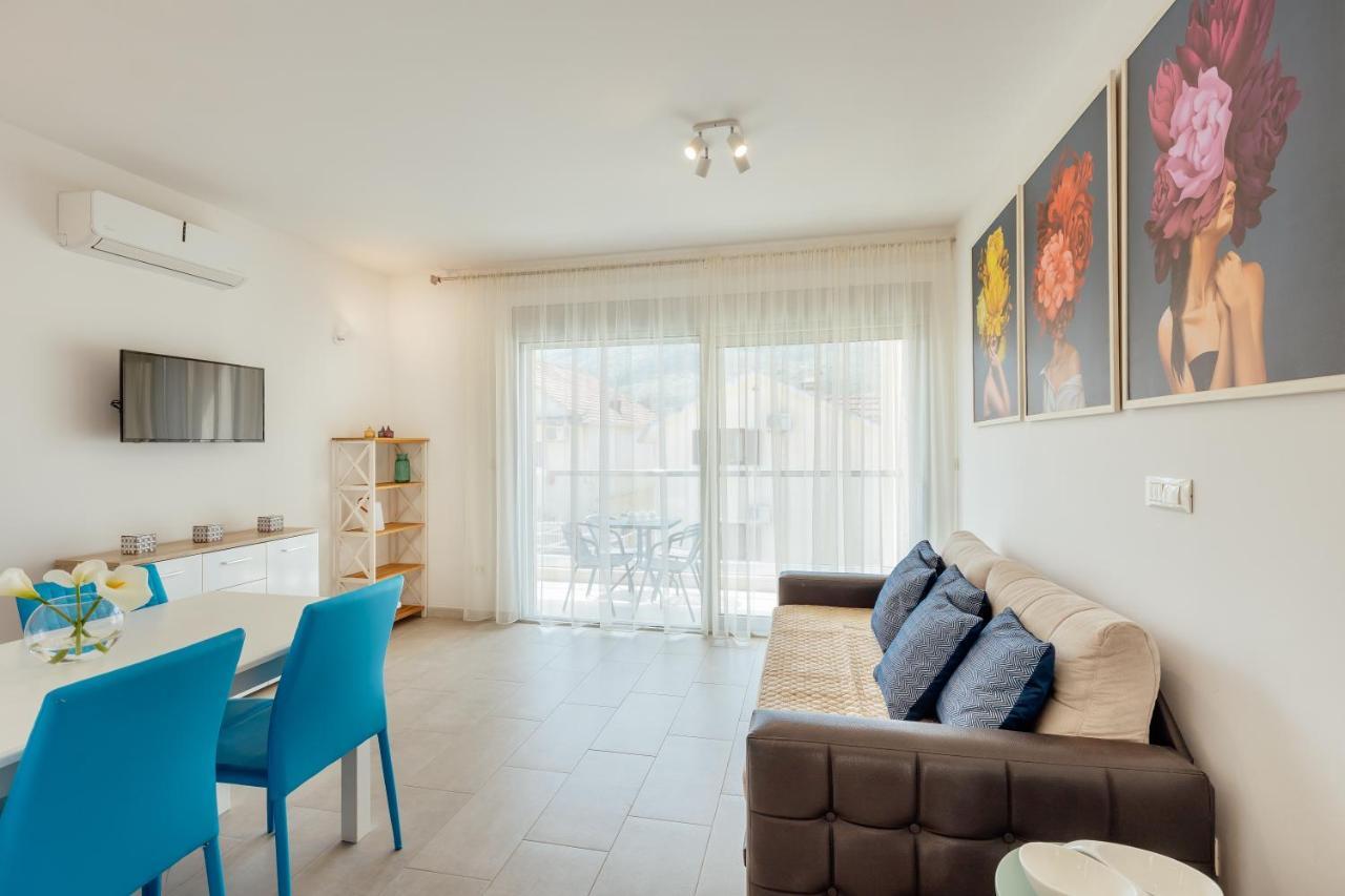 Apartments Villa Swissmonte แฮร์เซ็ก-โนวี ภายนอก รูปภาพ