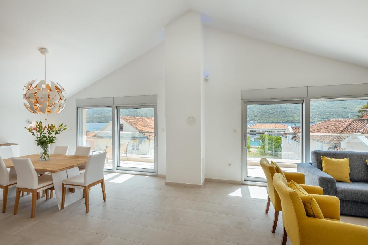 Apartments Villa Swissmonte แฮร์เซ็ก-โนวี ภายนอก รูปภาพ